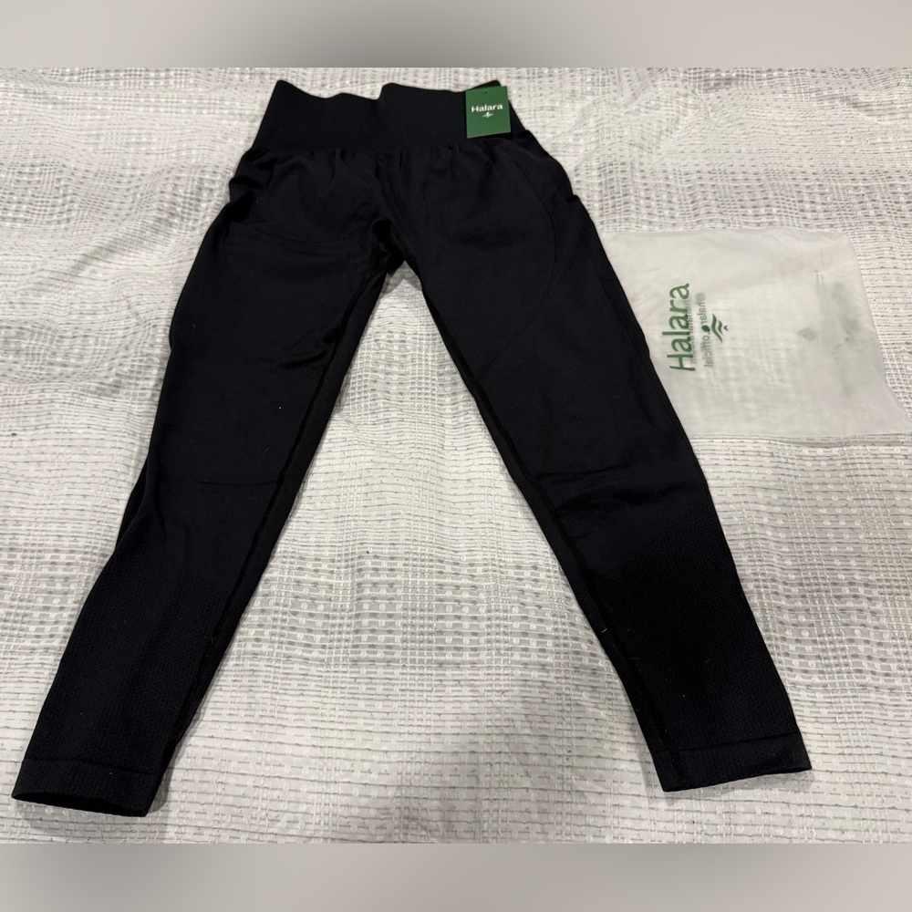 HALARA Black Leggings